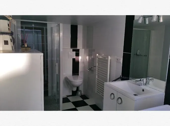 Maison De Jade * Noailles (Tarn)