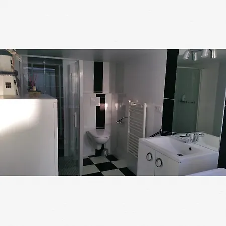 Maison De Jade * Noailles (Tarn)